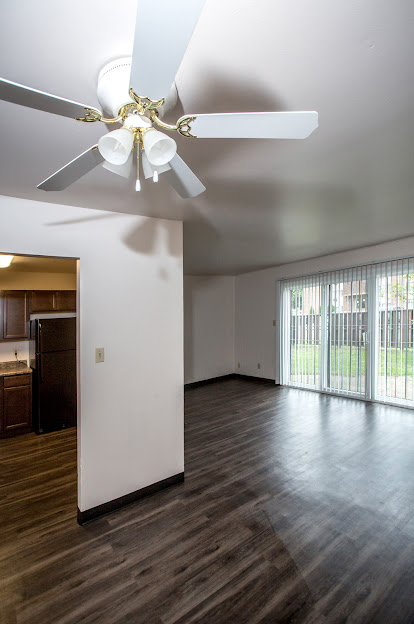 Concord Commons Apartments - Image 2